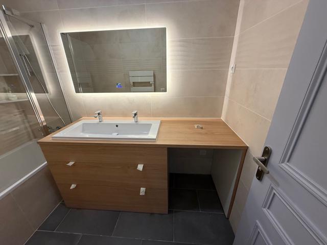 Meuble double vasque en bois sur mesure