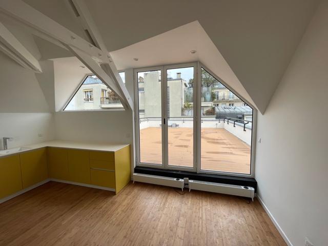 Porte-fenêtre vers la terrasse